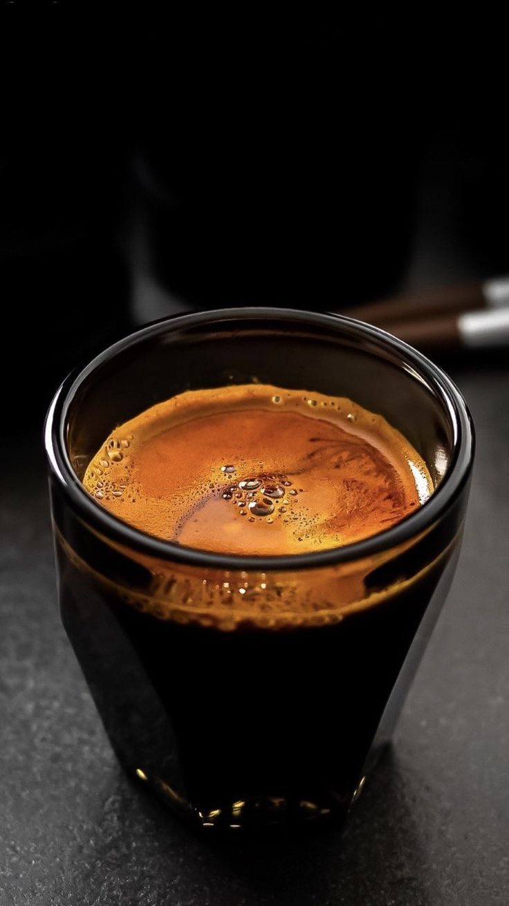 Xícara de espresso com crema dourada